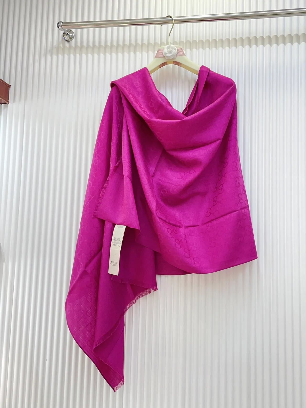 Gucci Pink Vibrant Woven Texture Silk Scarf 7