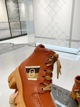 Gucci Rhyton Bottines chevillère en cuir couleur beige 3