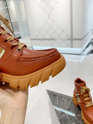 Gucci Rhyton Bottines chevillère en cuir couleur beige 9