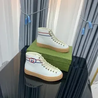 Gucci Rhyton Zapatillas Lifestyle Blancas Rojas Azules Rayadas de Alto