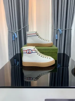 Gucci Rhyton Zapatillas Lifestyle Blancas Rojas Azules Rayadas de Alto 2