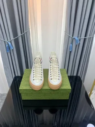 Gucci Rhyton Zapatillas Lifestyle Blancas Rojas Azules Rayadas de Alto 7