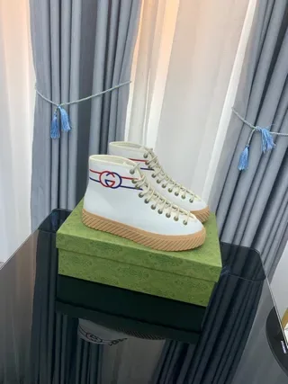 Gucci Rhyton Zapatillas Lifestyle Blancas Rojas Azules Rayadas de Alto 9
