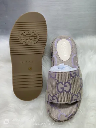 Gucci Screener beige et violet GG Monogram Canvas pantoufles 2