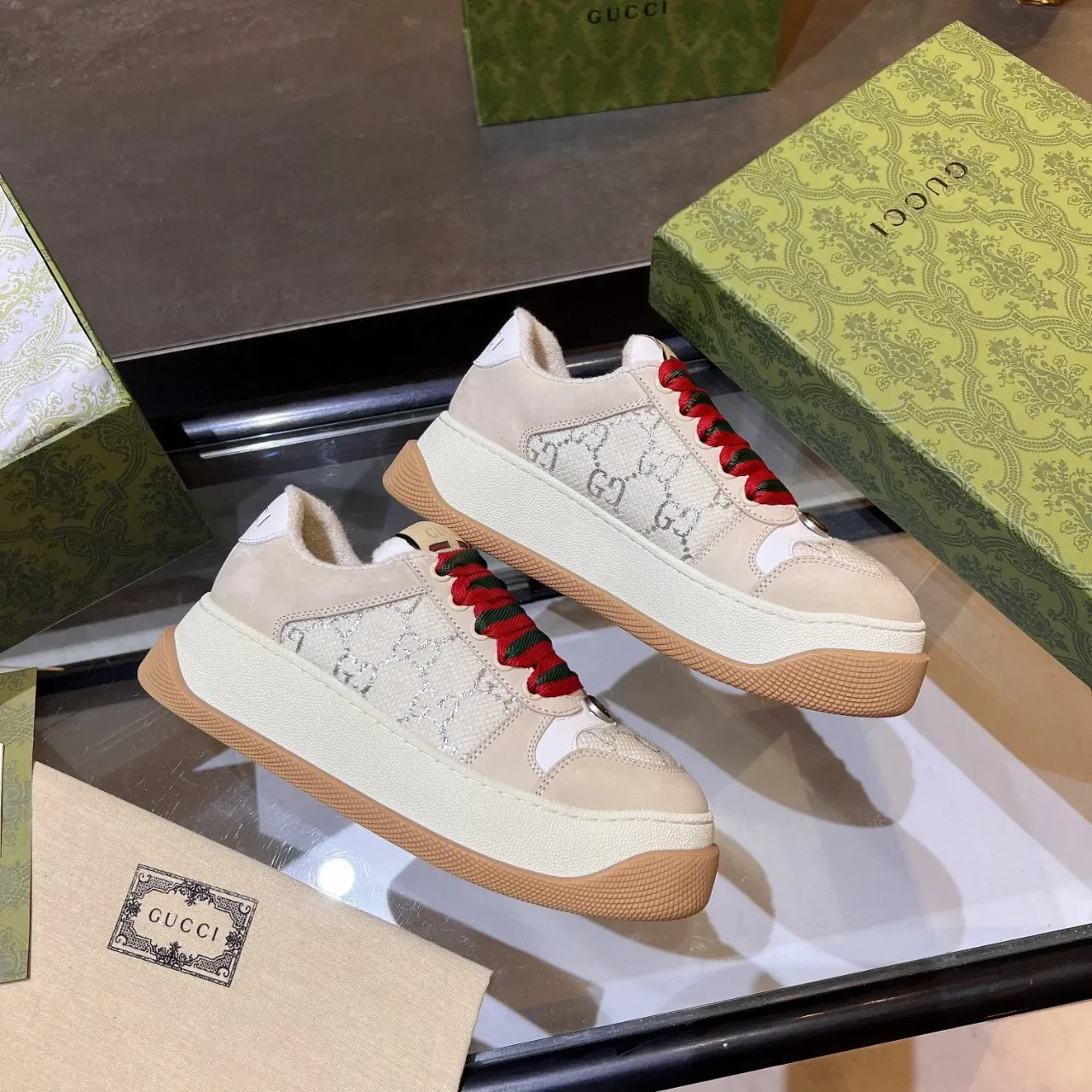 Gucci Screener Beige GG Monogram Web Stripe أحذية رياضية بنمط حياة 5