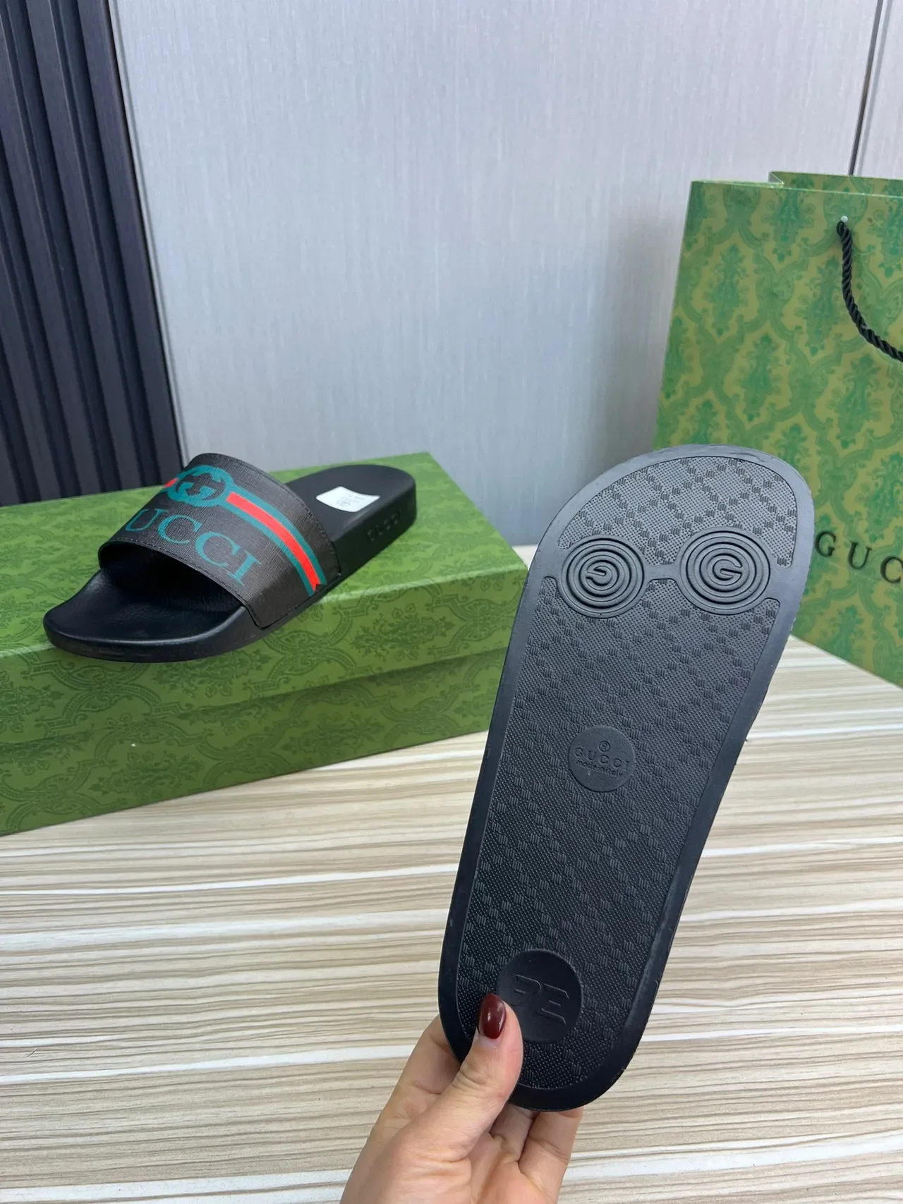 Gucci Screener Black Green Pebbled Sole Web Stripe Strap Slippers 2