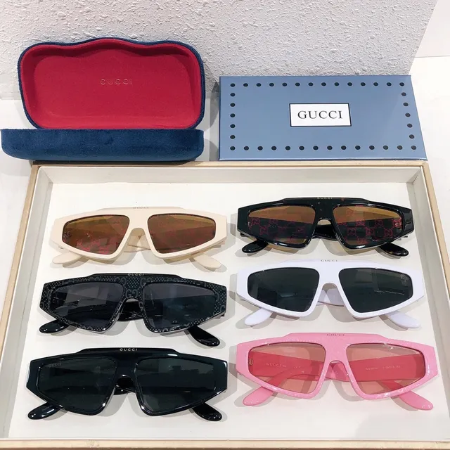 Gucci Screener Monogram Black Gradient Lens Sunglasses 3