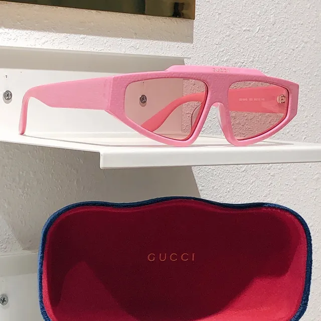 Gucci Screener Monogram Black Gradient Lens Sunglasses 9