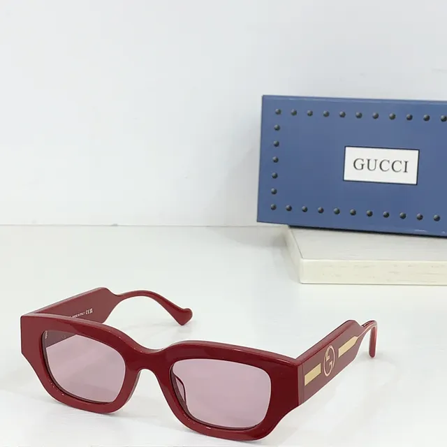 Gucci Screener Vermelho Rosa Moldura Retangular de Acetato Grosso Patas Óculos de Sol 9
