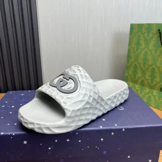 Gucci Screener Pantuflas Gris Texturizadas Acolchadas