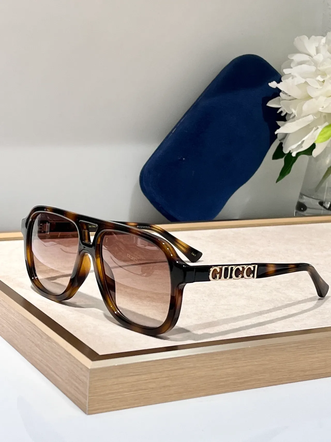 Gucci Screener Translucent Smoky Gray Logo-Temple Sunglasses 8