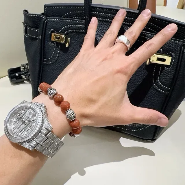 Gucci Bague Signet Dorée Bouclier Logo Gravé 8