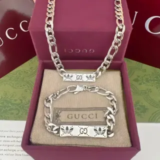 Gucci Collier Chaîne Curb Chunky Argent Poli