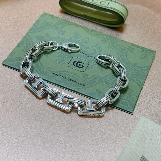 Gucci Silver Chunky Link Ribbed Metal Bracelet 3