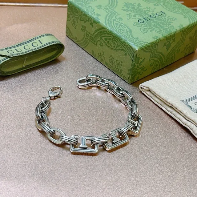 Gucci Silver Chunky Link Ribbed Metal Bracelet 7