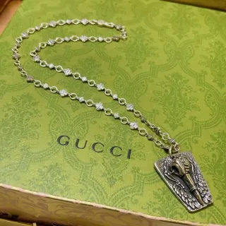 Gucci Collier Chaîne Argentée Verte Motifs Floraux de Liaison