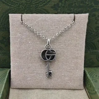 Gucci Collier Argent Métal Interlocking G Logo
