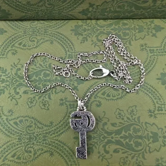 Gucci Collier Argent Métal Interlocking G Logo 2
