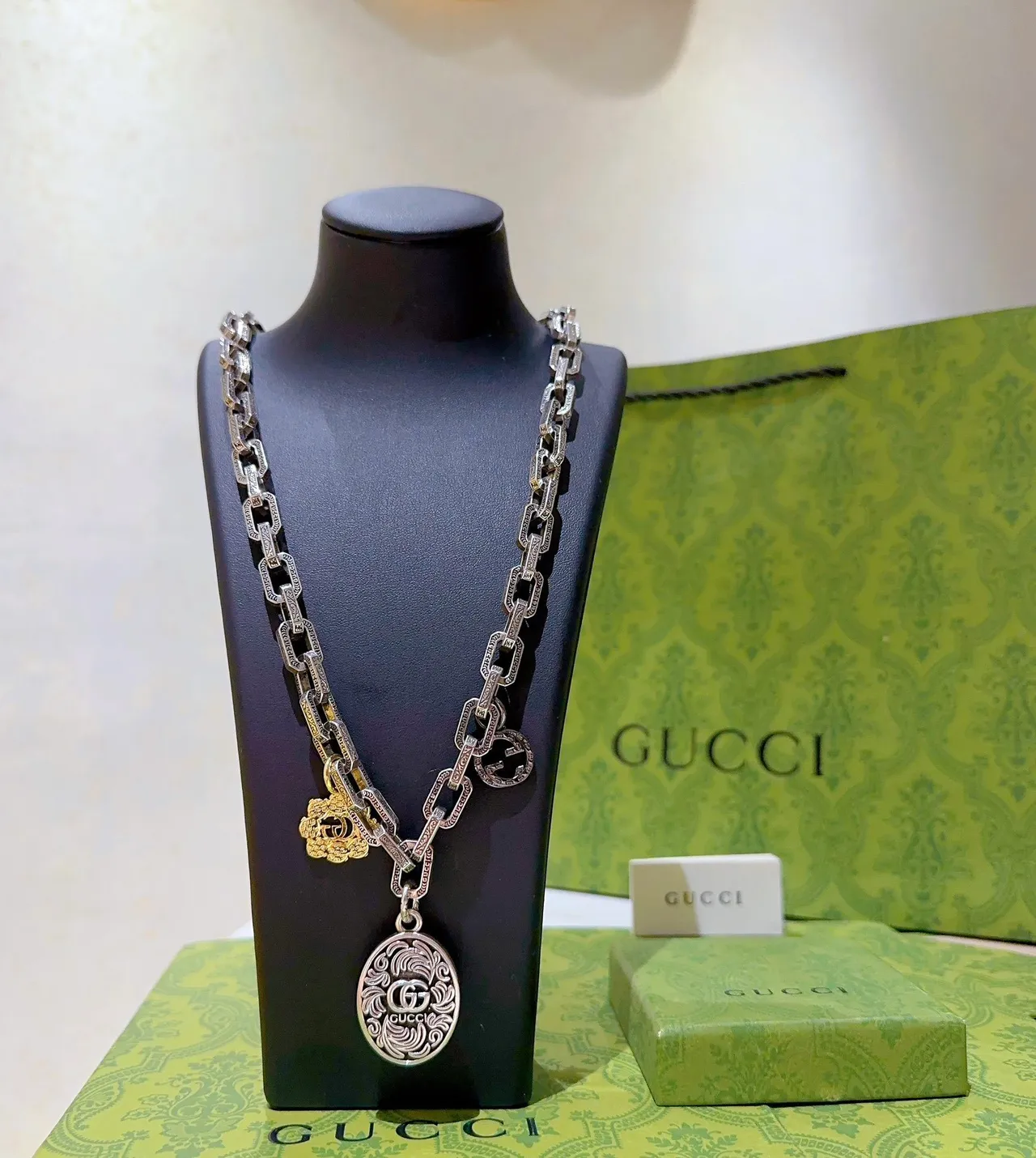 Gucci Silver Yellow Ornate Link Chain GG Logo Charms Necklace 9
