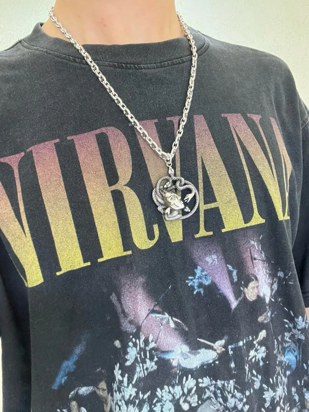 Gucci Collier Avec Pendentif Sculptural Enveloppé En Serpent 8