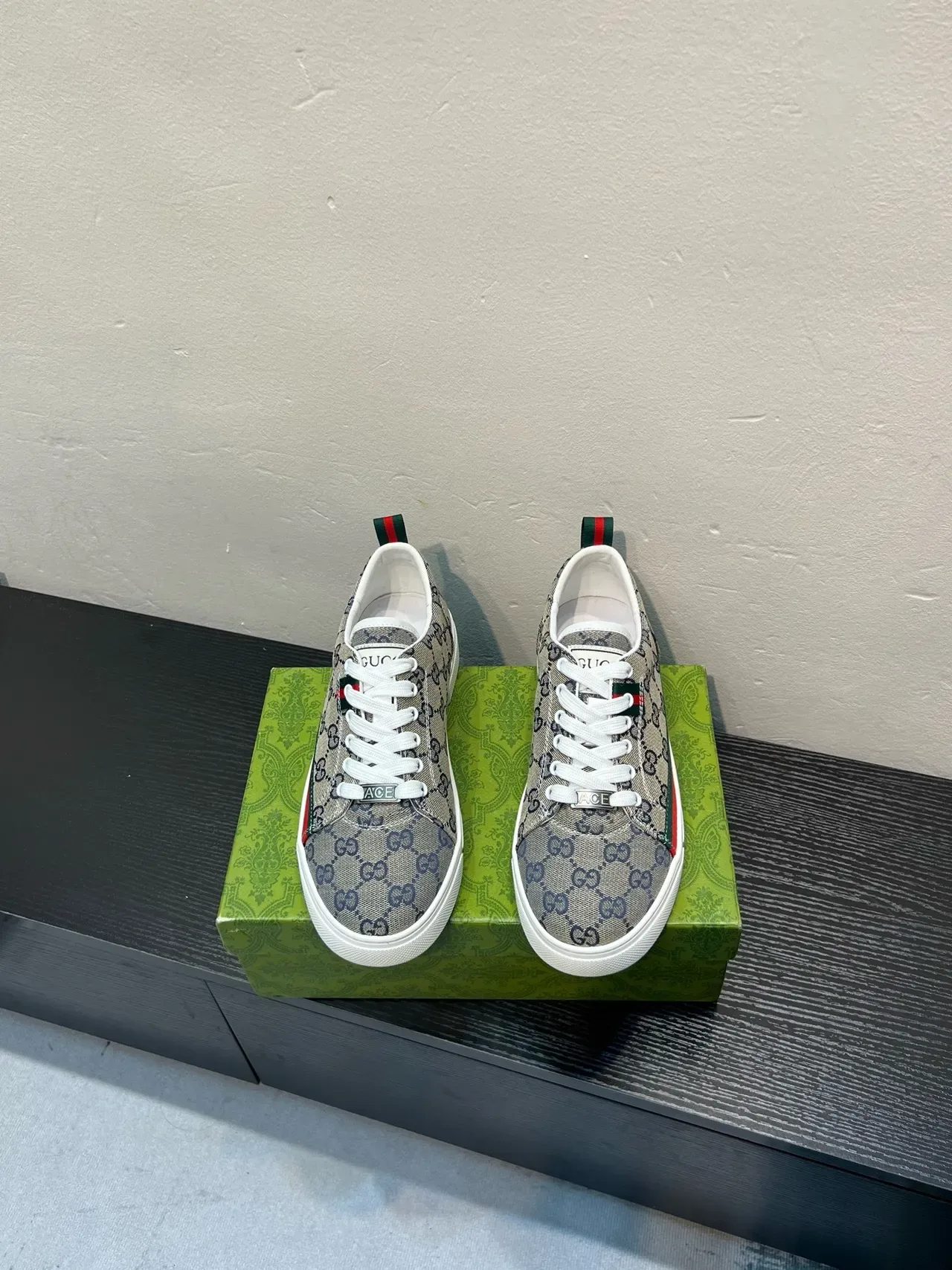 Gucci Tennis 1977 Beige GG Supreme Canvas Zapatillas Lifestyle 2
