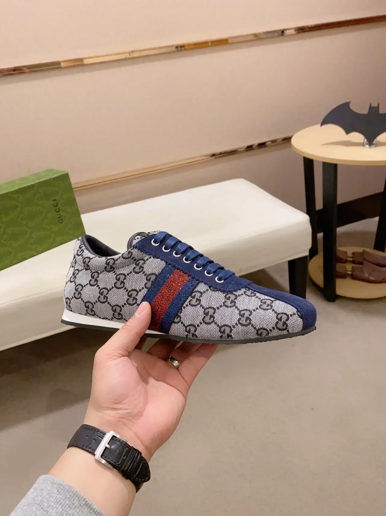 Gucci Tennis 1977 gris marino rojo Monogram zapatillas lifestyle 4