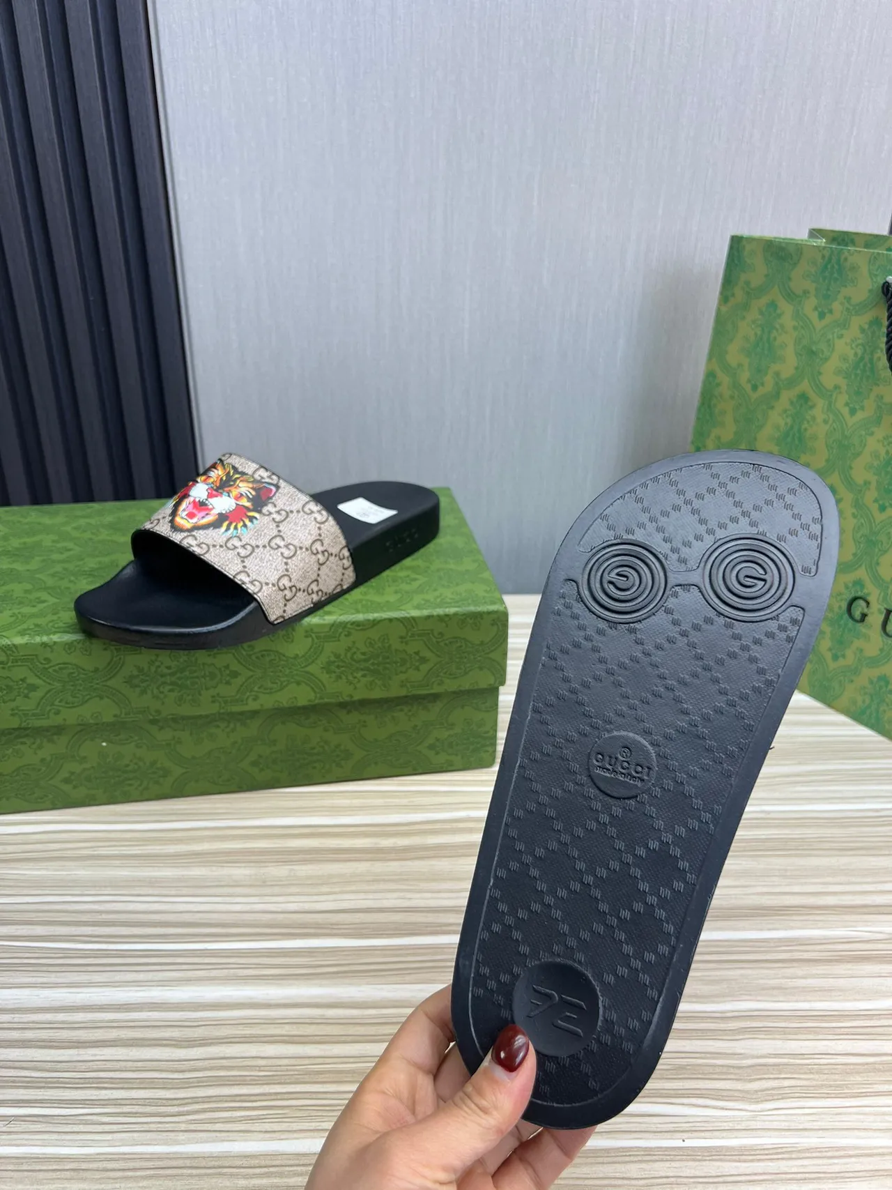 Gucci Tiger GG Canvas Slide Slipper 2