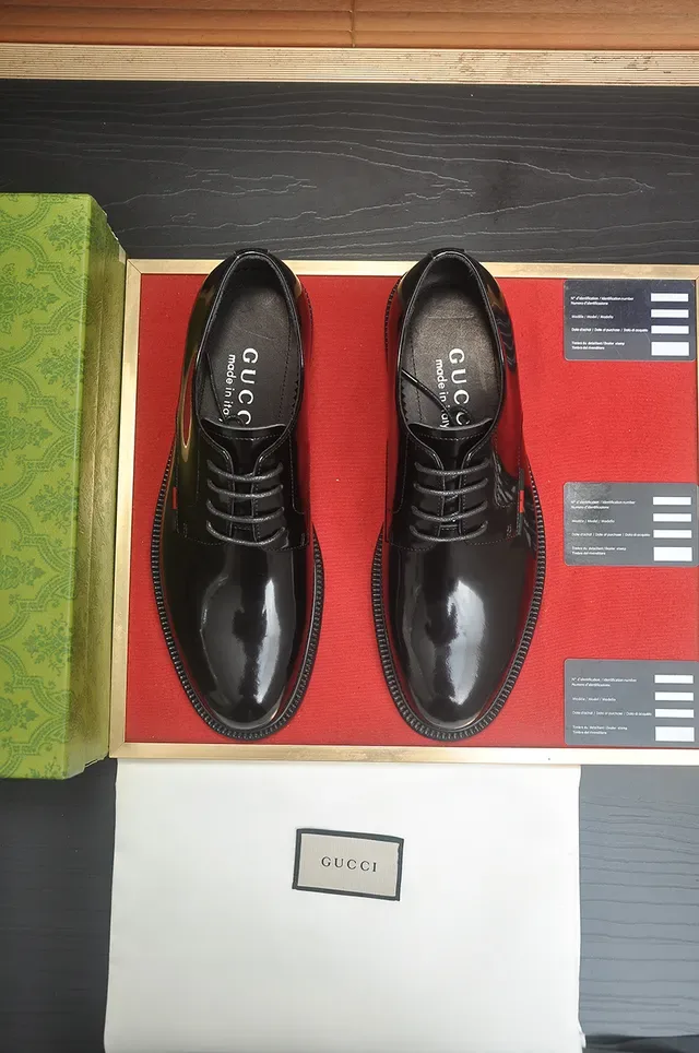 Gucci Web Stripe पेंटेंट लेदर कैप टो ऑक्सफोर्ड जूते 5