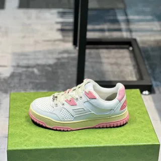 Gucci Blanco Rosa Cuero Perforado Dedo Paneles Laterales Multicapa Estilo de Vida Zapatillas
