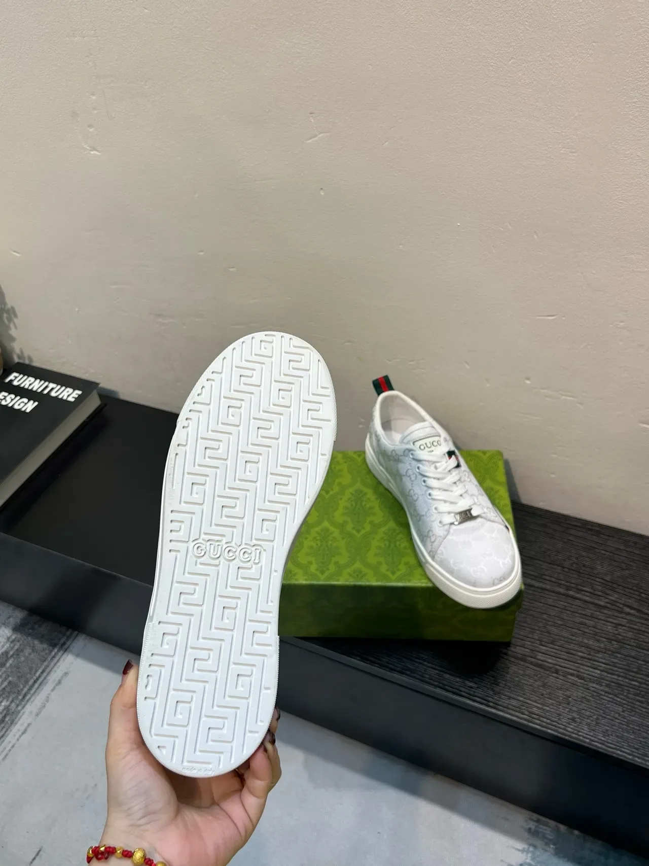 Gucci أبيض أحمر GG Monogram قماش شبكي تفاصيل خطوط أسلوب حياة أحذية رياضية 9