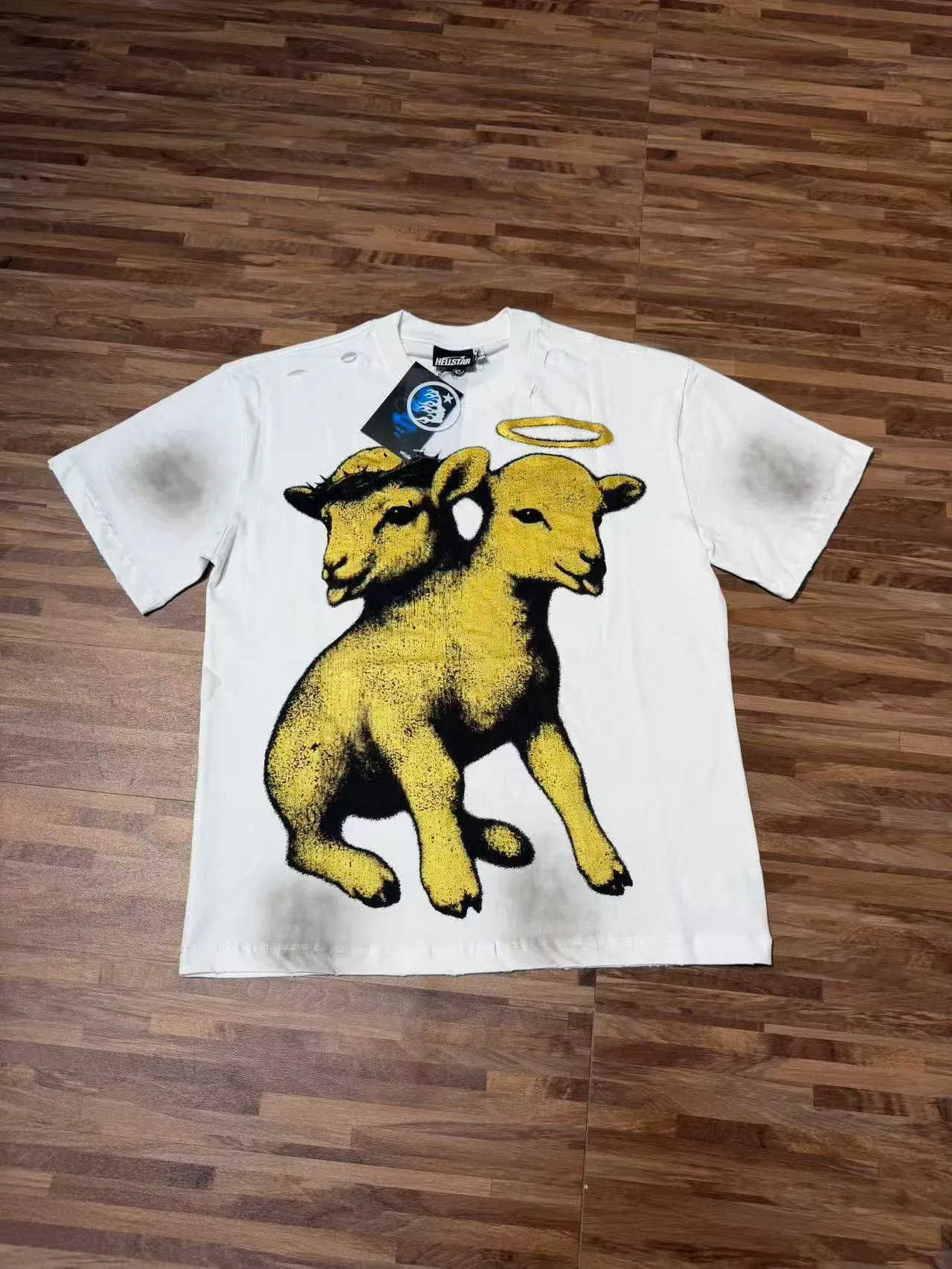 Hellstar Two-Headed Lamb Graphic Distressed Oversized T-Shirt 5