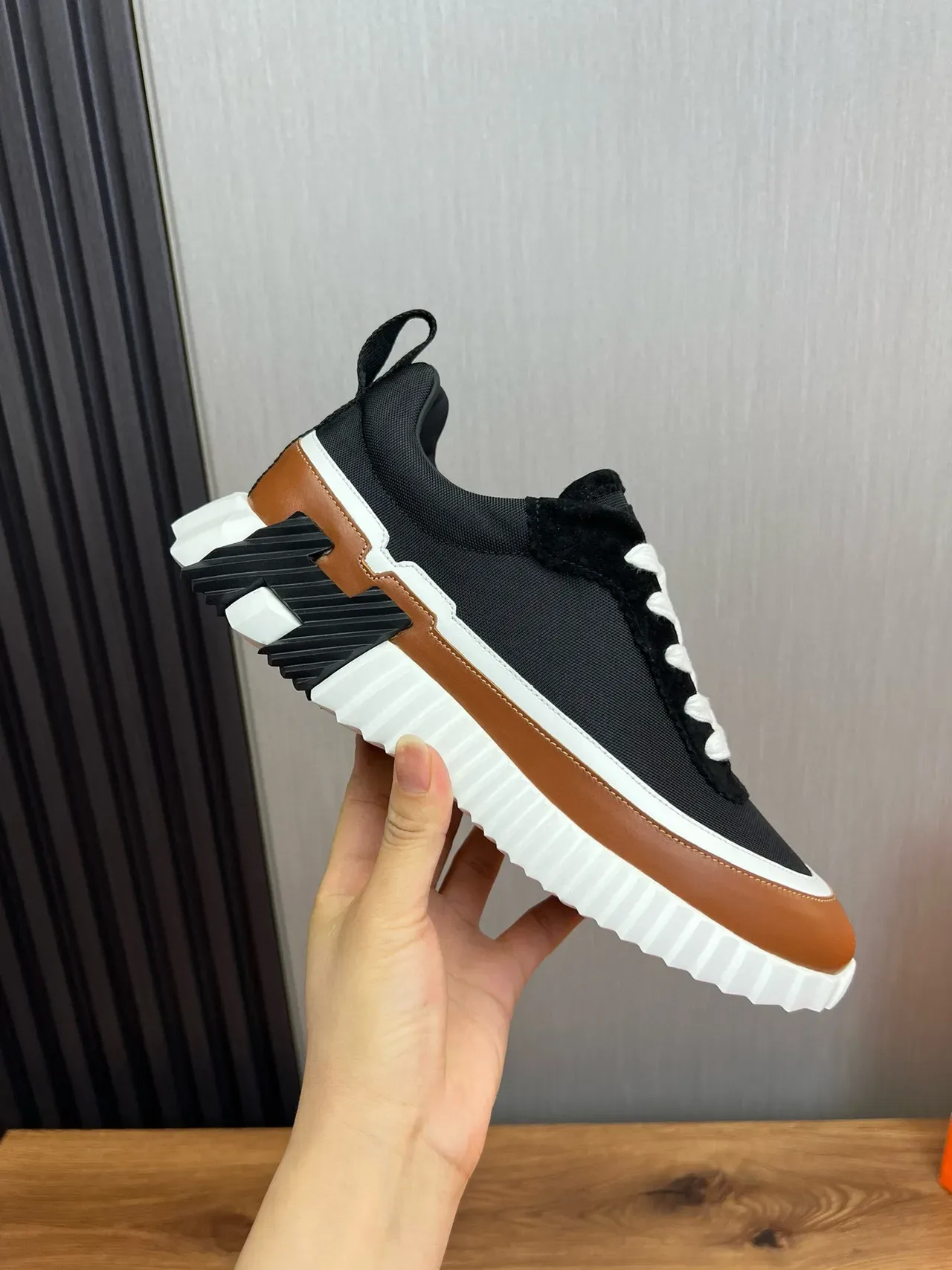 Hermès Negro Marrón Suela Gruesa con Estrías Parte Superior de Malla Zapatillas Lifestyle 7