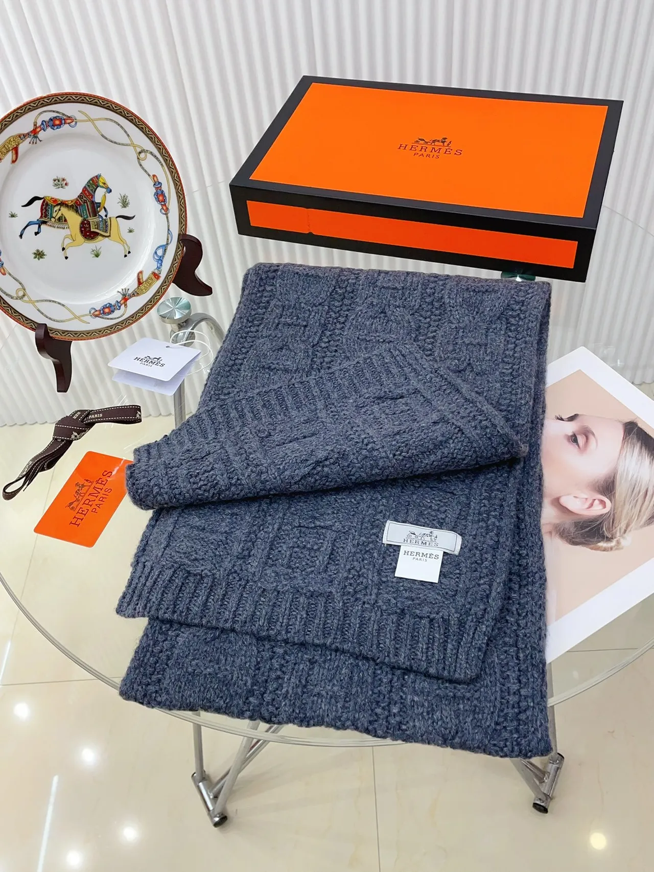 Hermès Écharpe de Cachemire Tricot canalé bleu épais texturé côtelé 7