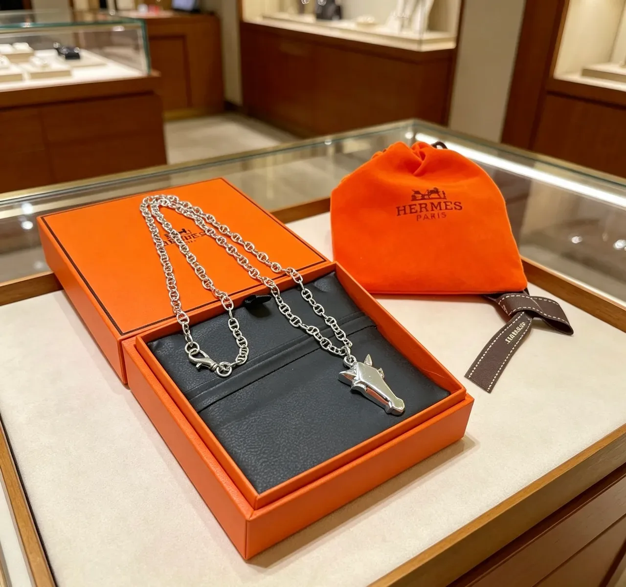 Colar Hermès Cheval Prata Corrente Marin Link Pingente Cabeça de Cavalo Geométrica 3