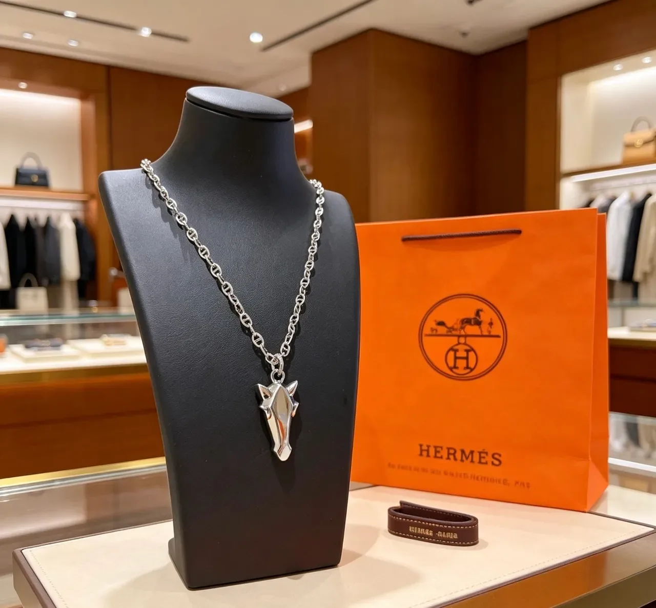 Colar Hermès Cheval Prata Corrente Marin Link Pingente Cabeça de Cavalo Geométrica 8