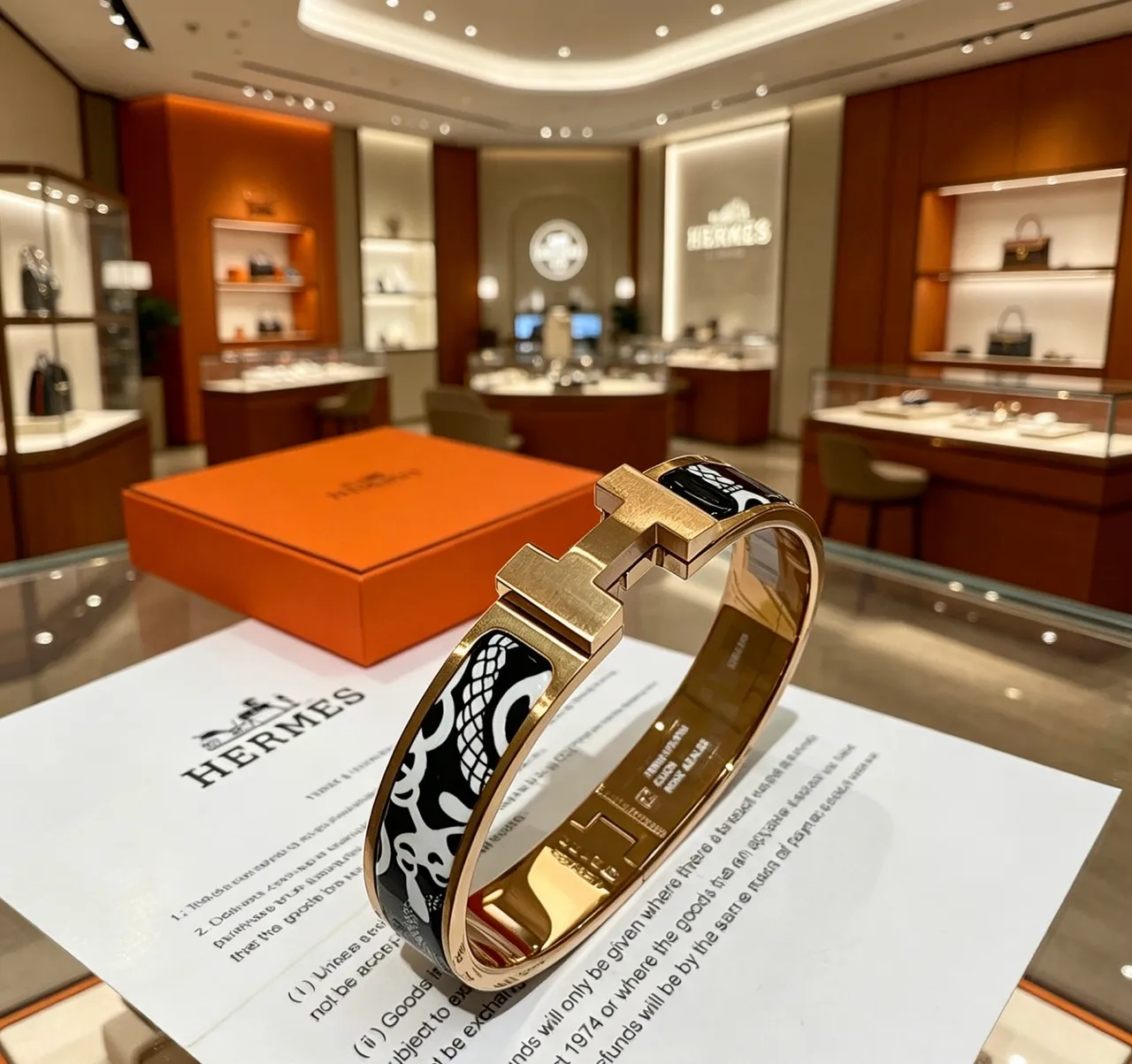 Hermès Clic H ব্রেসলেট সোনার রং কালো সাদা এনামেল ব্রেসলেট 6