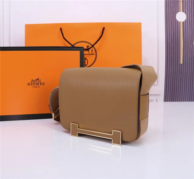 Hermès Constance কালো পেবল্ড লেদার মেসেঞ্জার ব্যাগ 22