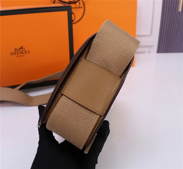Hermès Constance কালো পেবল্ড লেদার মেসেঞ্জার ব্যাগ 24
