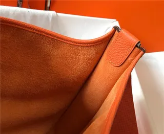 Hermès Evelyne Perforado H Logo Naranja Bolsa bajo el brazo 2