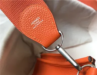 Hermès Evelyne Perforado H Logo Naranja Bolsa bajo el brazo 3