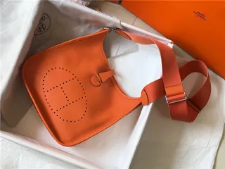 Hermès Evelyne Perforado H Logo Naranja Bolsa bajo el brazo 5