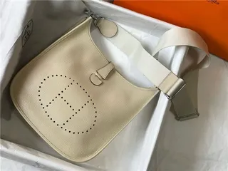 Hermès Evelyne Perforado H Logo Naranja Bolsa bajo el brazo 14