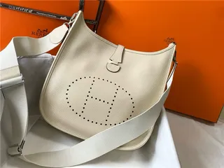 Hermès Evelyne Perforado H Logo Naranja Bolsa bajo el brazo 15