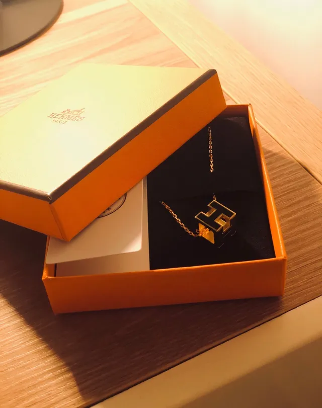Hermès H Gold Black Pendant Enamel Inlay Necklace 4