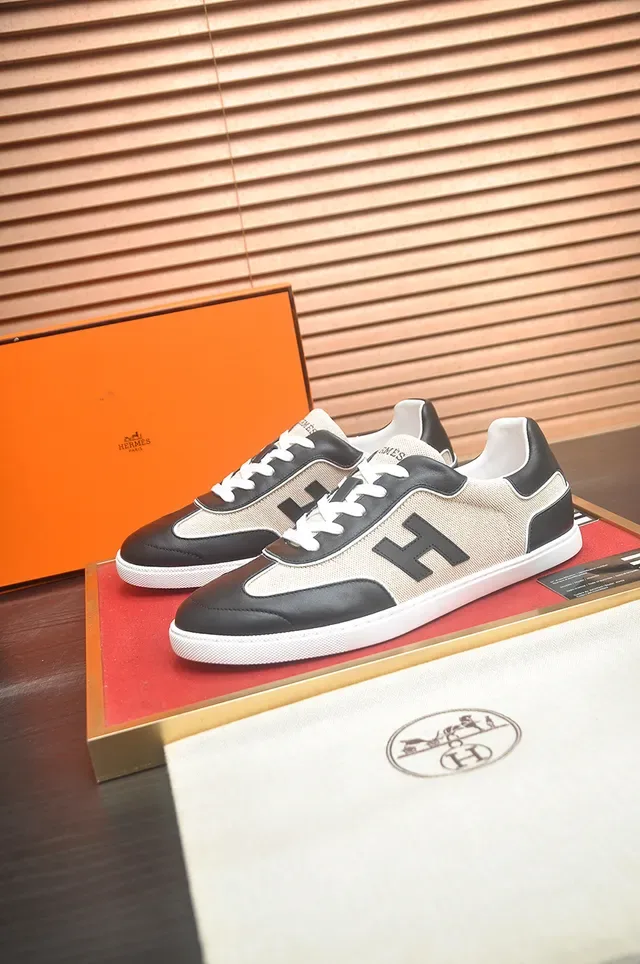 Hermès H-Logo Beige et Noir Lifestyle Sneaker 4