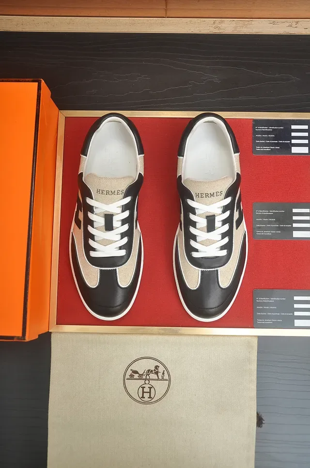 Hermès H-Logo Beige et Noir Lifestyle Sneaker 5