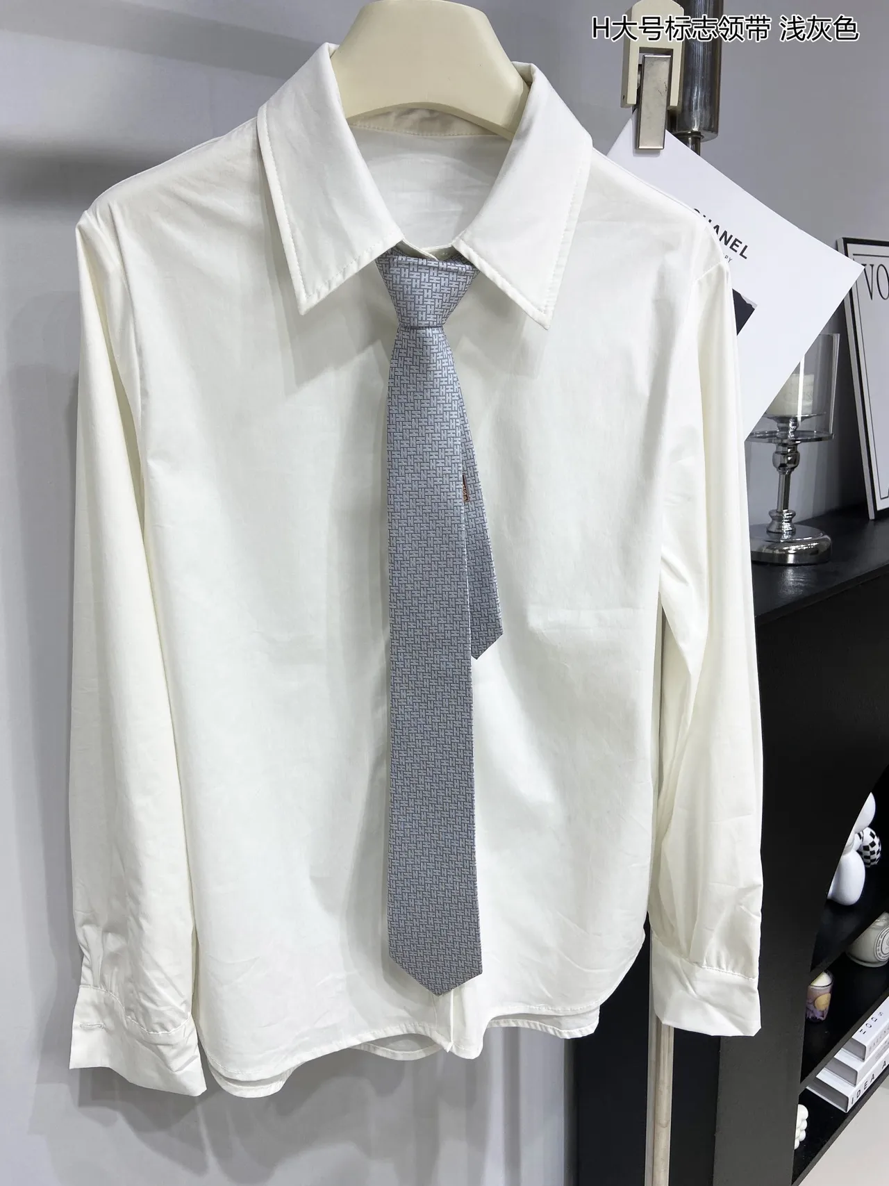Hermès H Logo Gray Black Woven Pattern Light Base Necktie 7