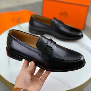 Hermès H-Logo لوفر جلد أسود