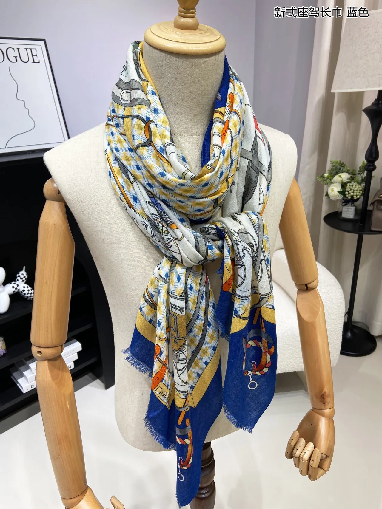 Hermès Les Voitures Nouvelles 蓝色丝绸丝巾 5