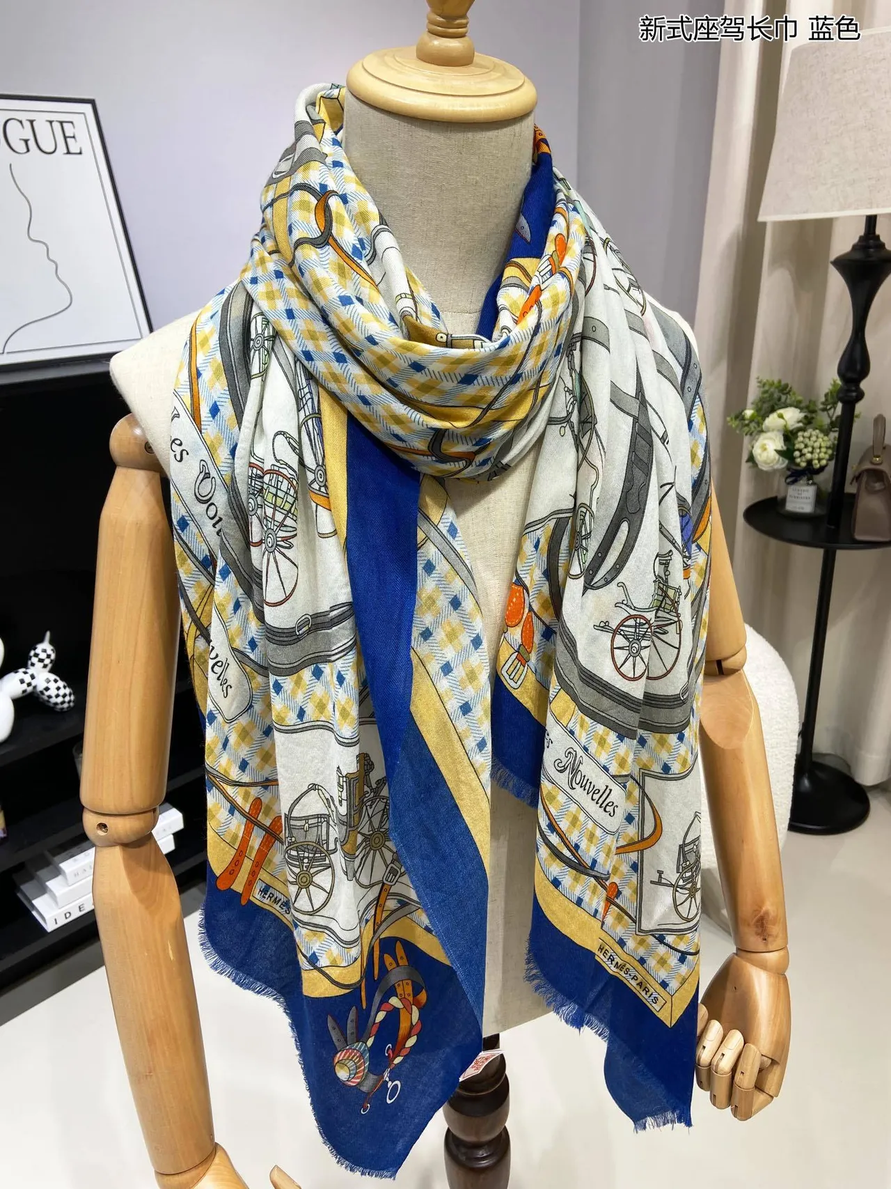 Hermès Les Voitures Nouvelles 蓝色丝绸丝巾 6